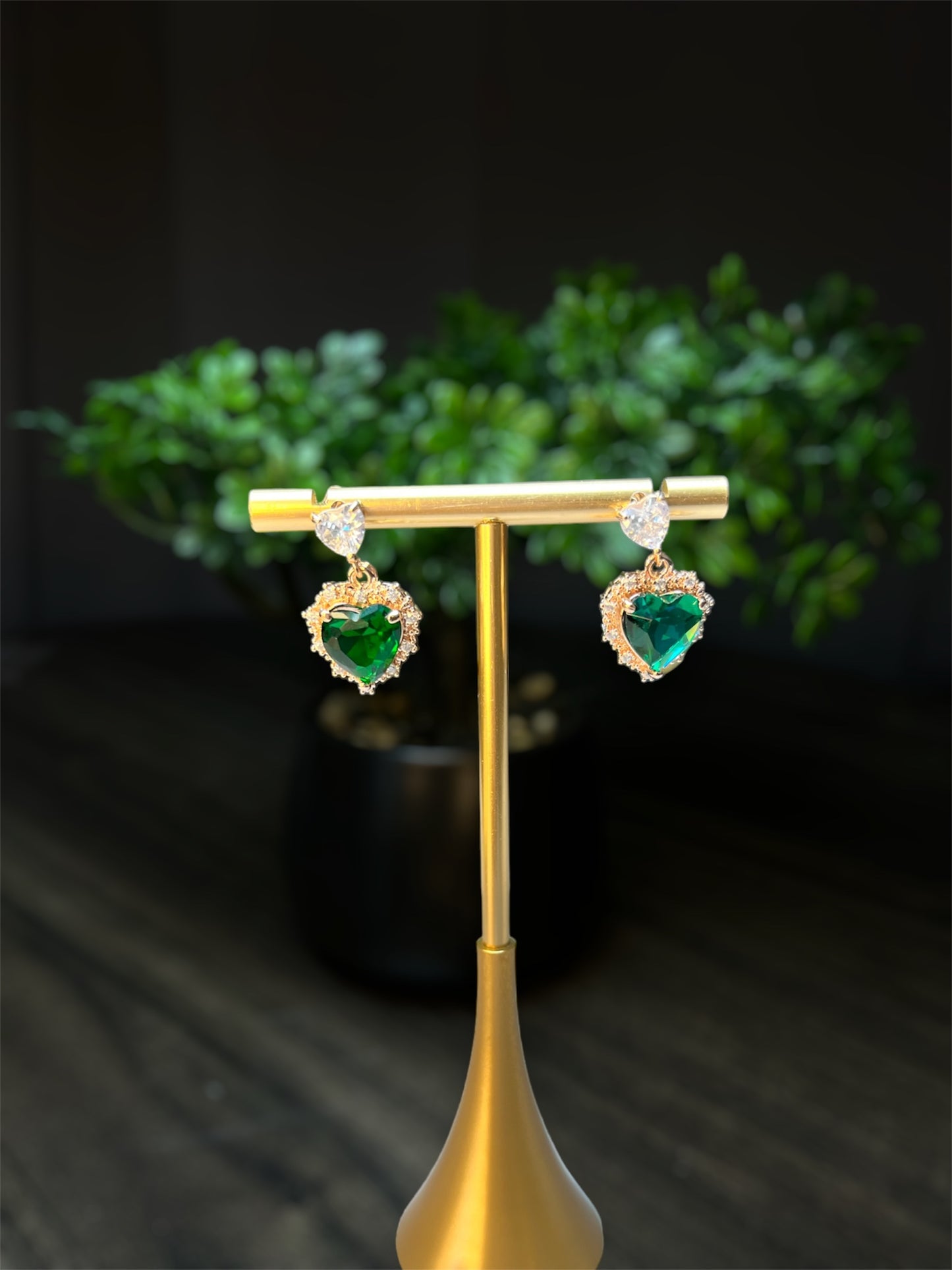 Heart Shaped Diamond Earrings E117