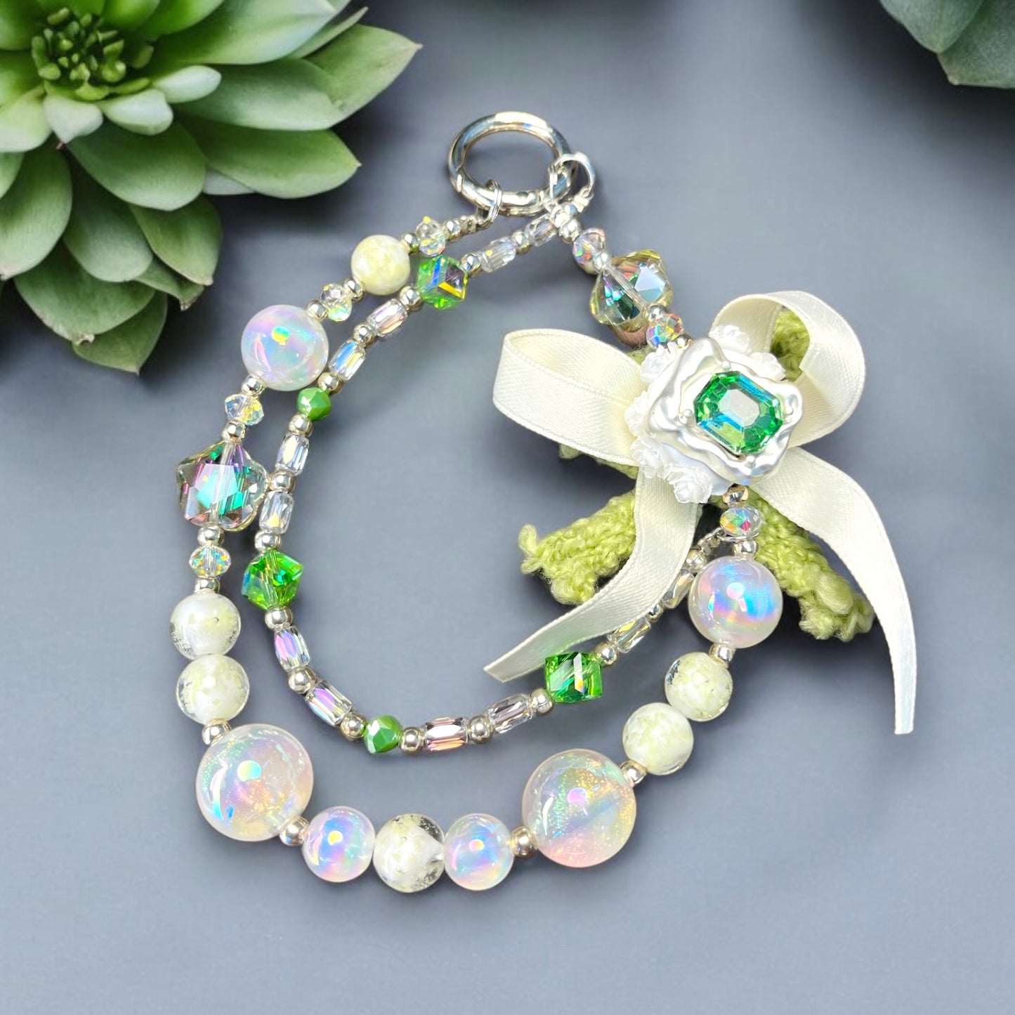 Green Bow Phone Charm P033