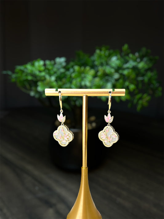 Golden View Earrings E149