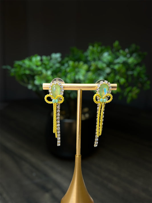 Take a Bow-Tie Earrings E141