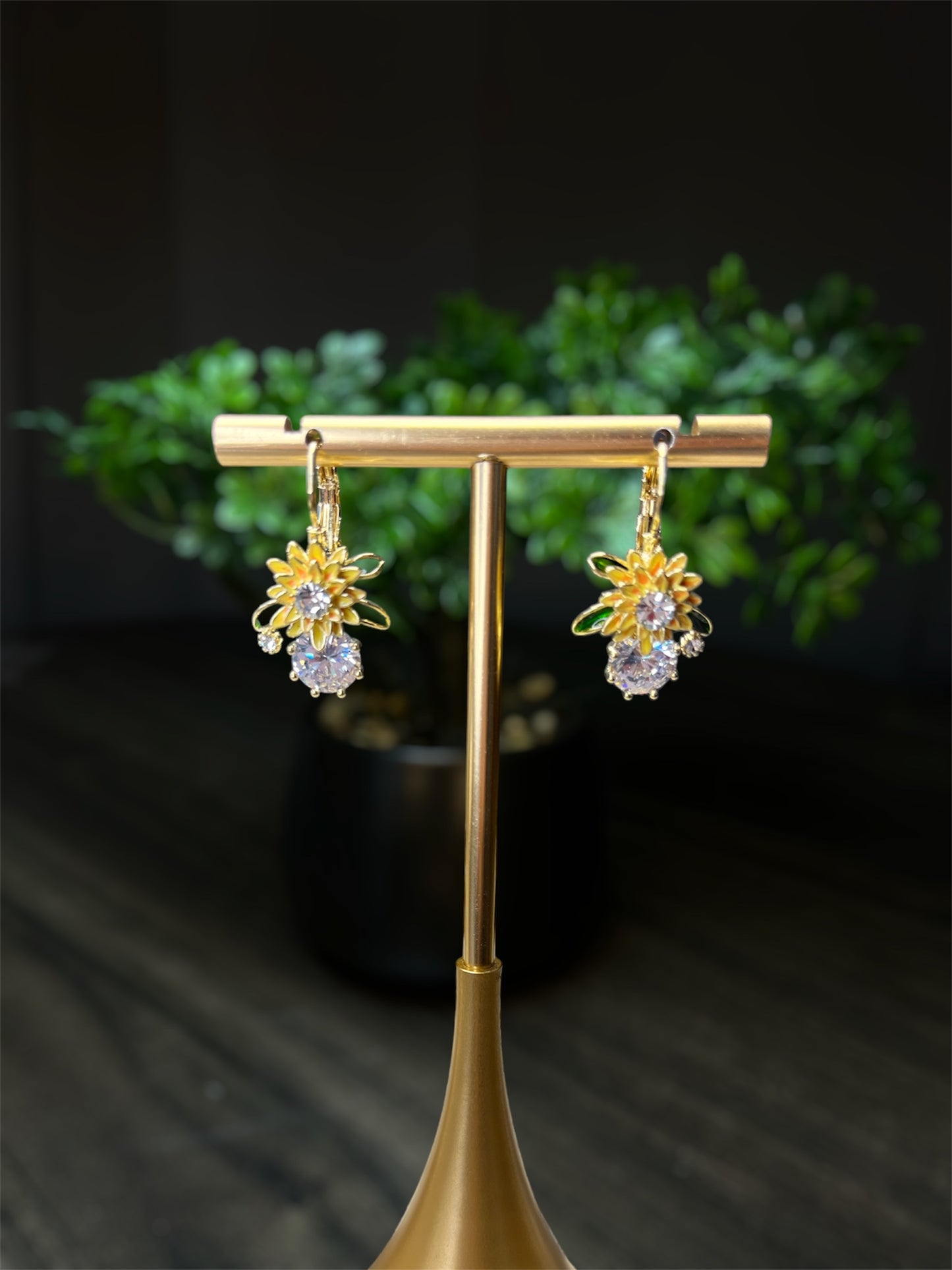 Beautiful Yellow Flower Earrings E138