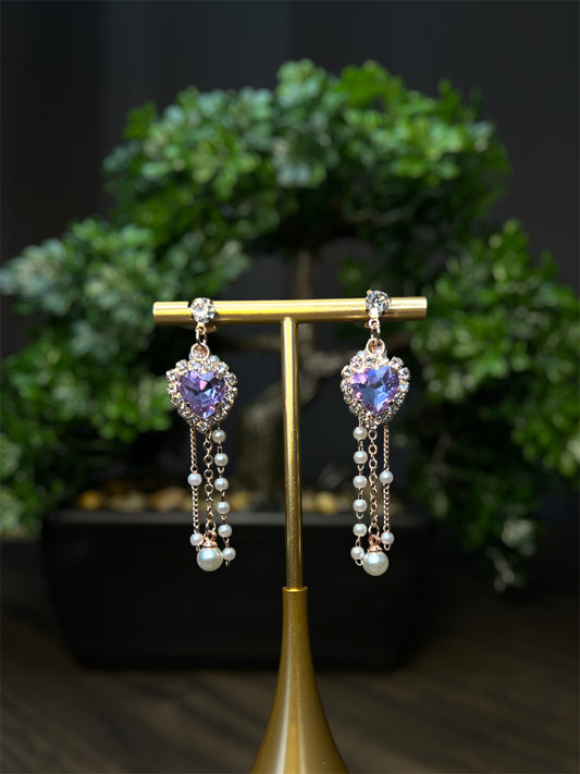 Grey Heart Diamond Crusted Earrings E087