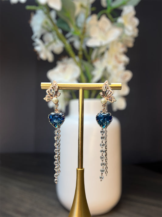 Shiny Butterfly Blue Heart Earrings E094